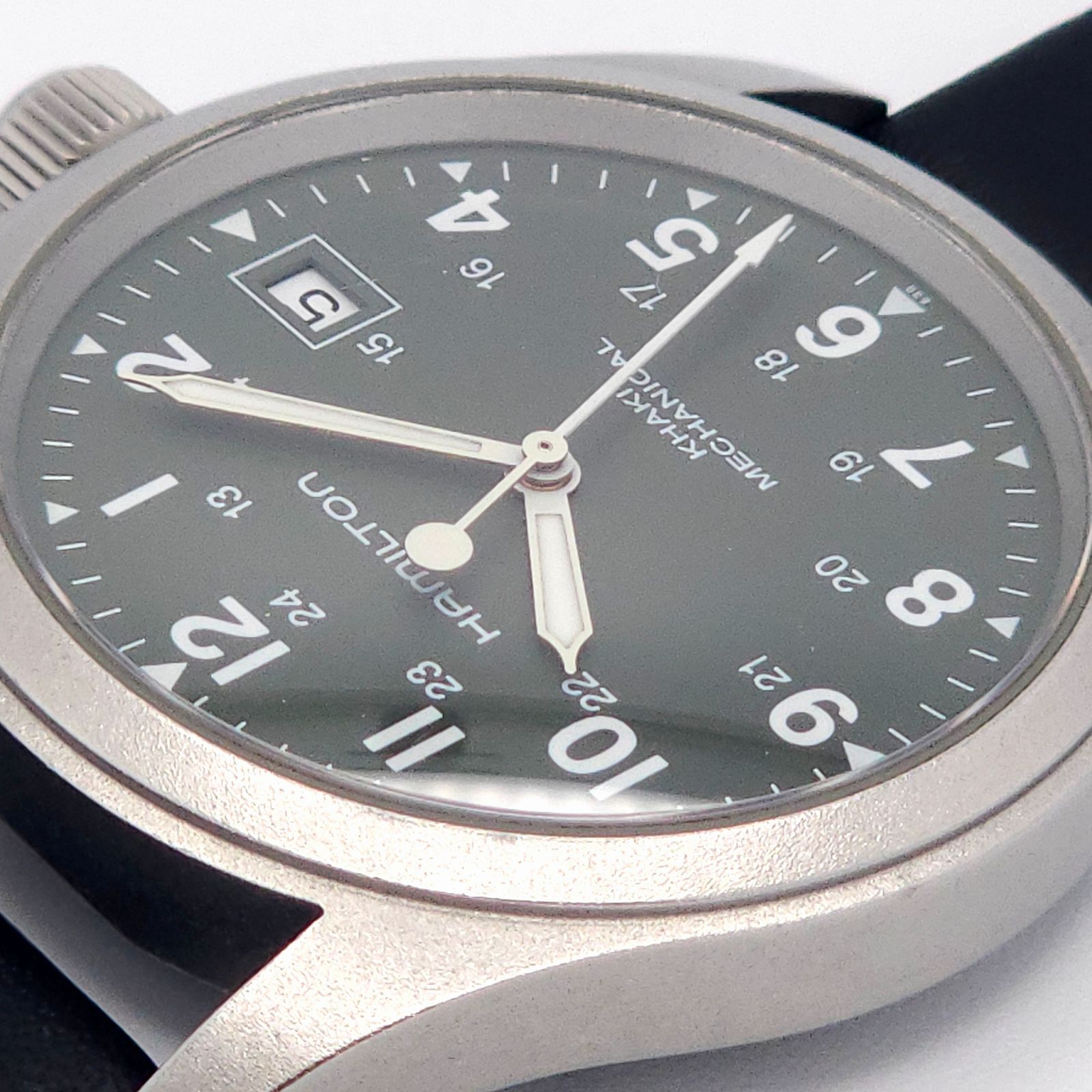 カーキ メカニカル