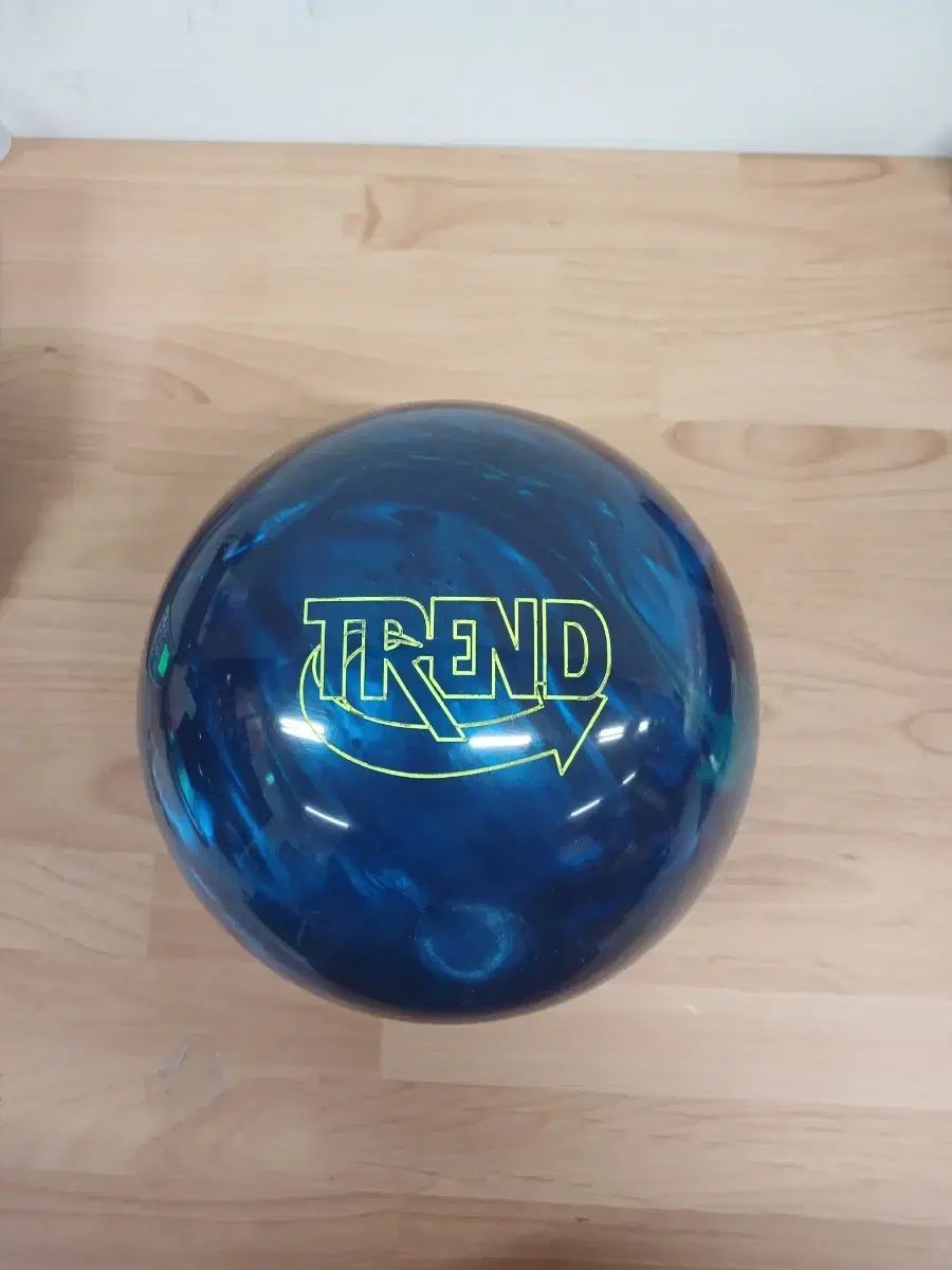 ボーリングボール 完 14 p トレンド