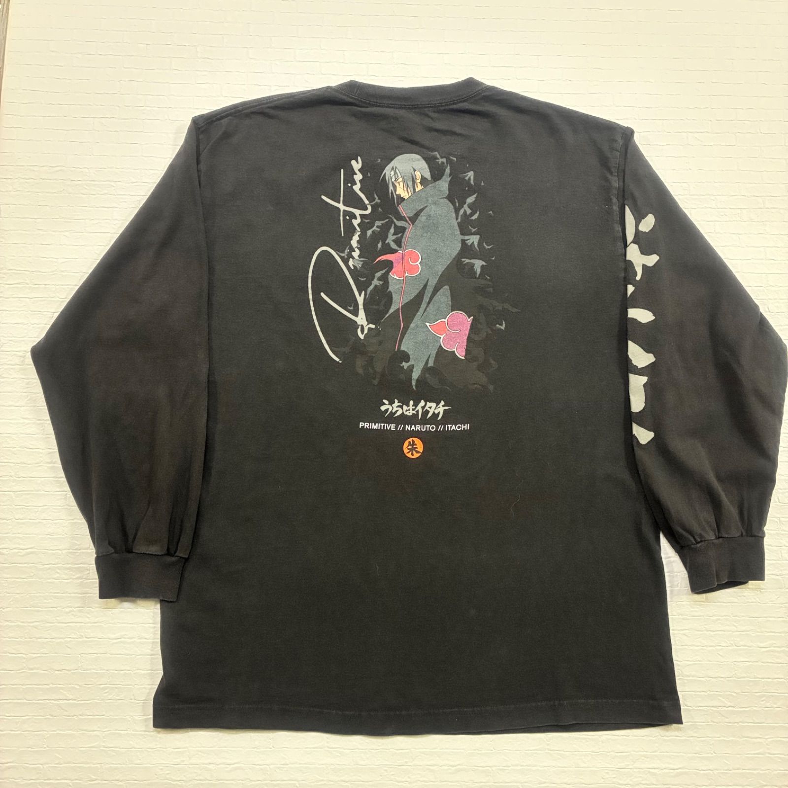 🌟 希少コラボ！Primitive × NARUTO 疾風伝 うちはイタチ ロンT / 黒