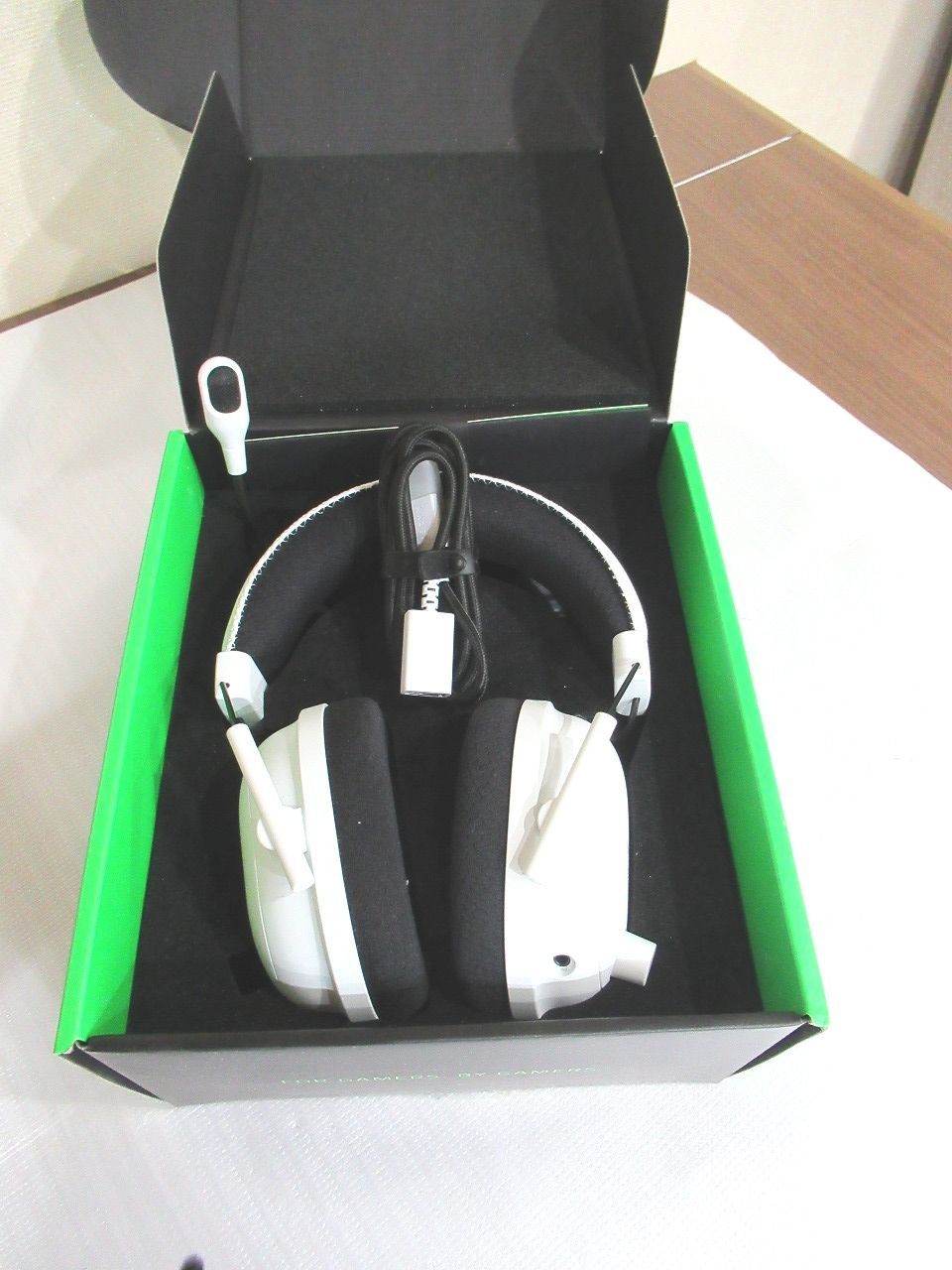 レイザー Razer BLACKSHARK V2 PRO WHITE EDITION ワイヤレス ゲーミングヘッドホン ESPORTS ヘッドセット ホワイト 白