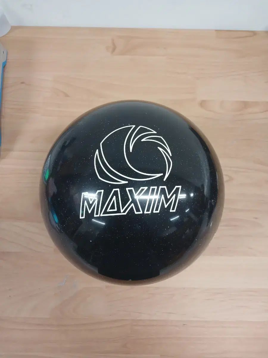 ボーリングボール 復元完了 14p マック ハードボール