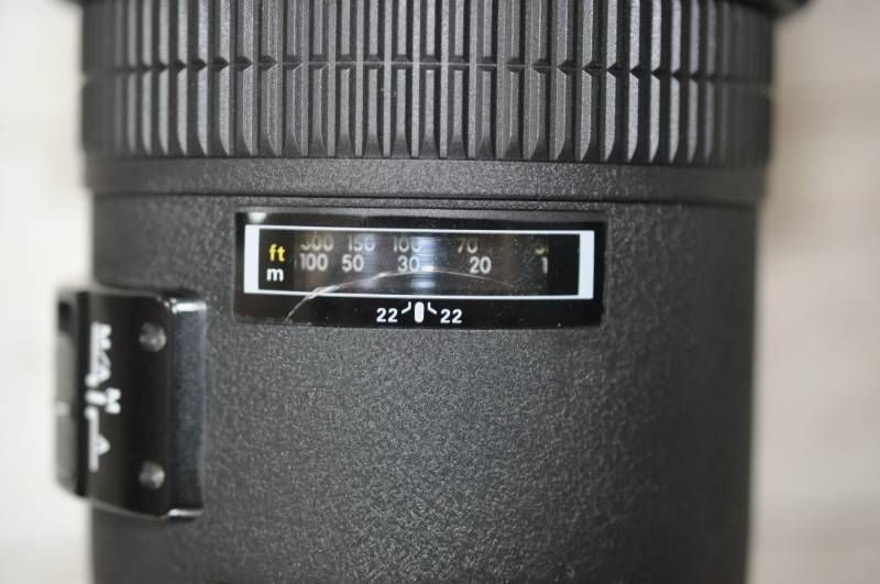 ニコン 単焦点レンズ