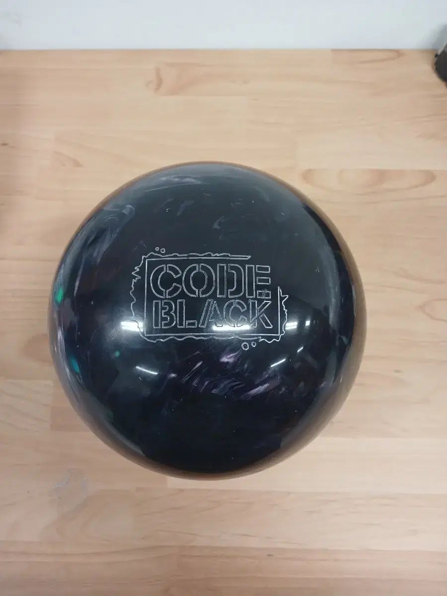 ボーリングボール 復元完 15p コードブラック