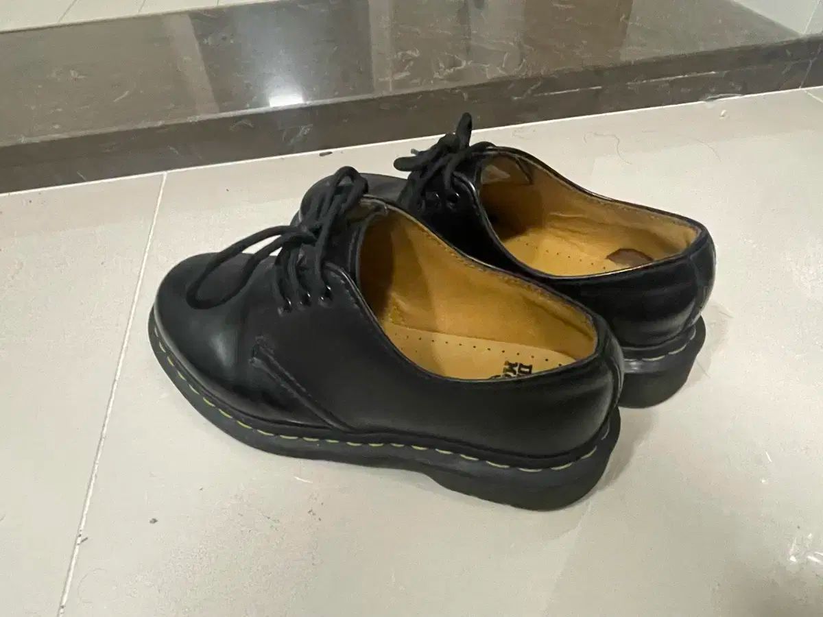 DR. MARTENS ドクターマーチン 1461 スムース 36 230 サイズ