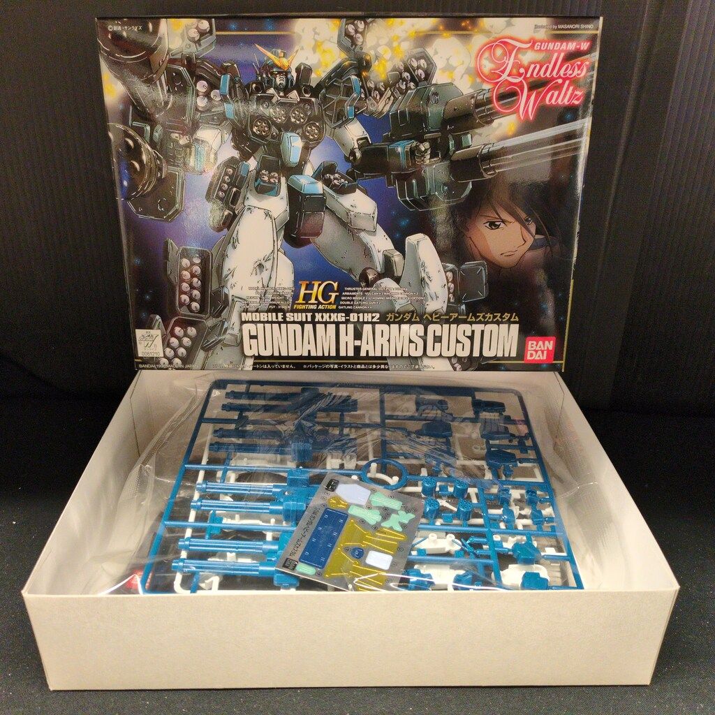 茶道具 桐木地本漆塗 利休茶箱 茶碗 棗 香合など 八点 一式 M 9549