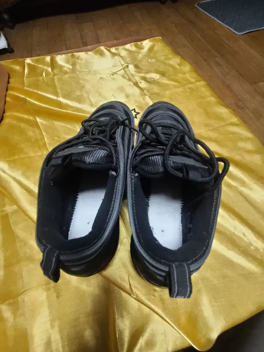 ナイキ エアマックス 97 ブラック スニーカー メンズ 255 サイズ