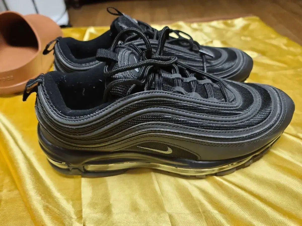 ナイキ エアマックス 97 ブラック スニーカー メンズ 255 サイズ