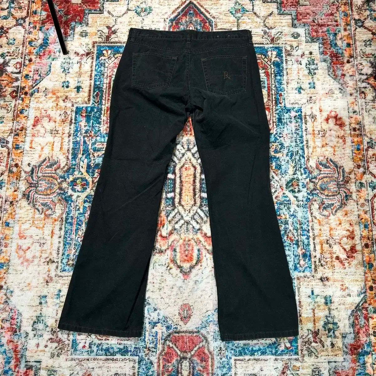 30 ポロ ジーンカンパニー ブーツカット ブラック デニムパンツ
