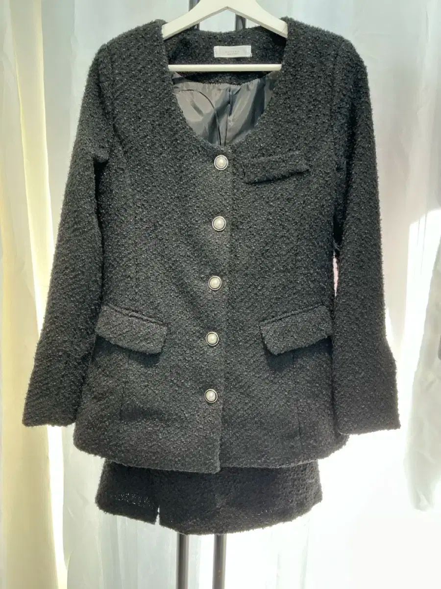 ブラックツイードジャケット スカート