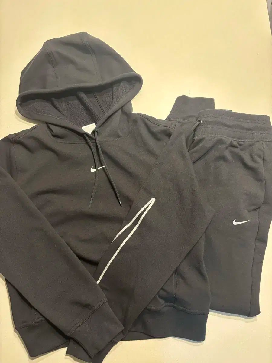 ナイキ トレーニングウェア セット