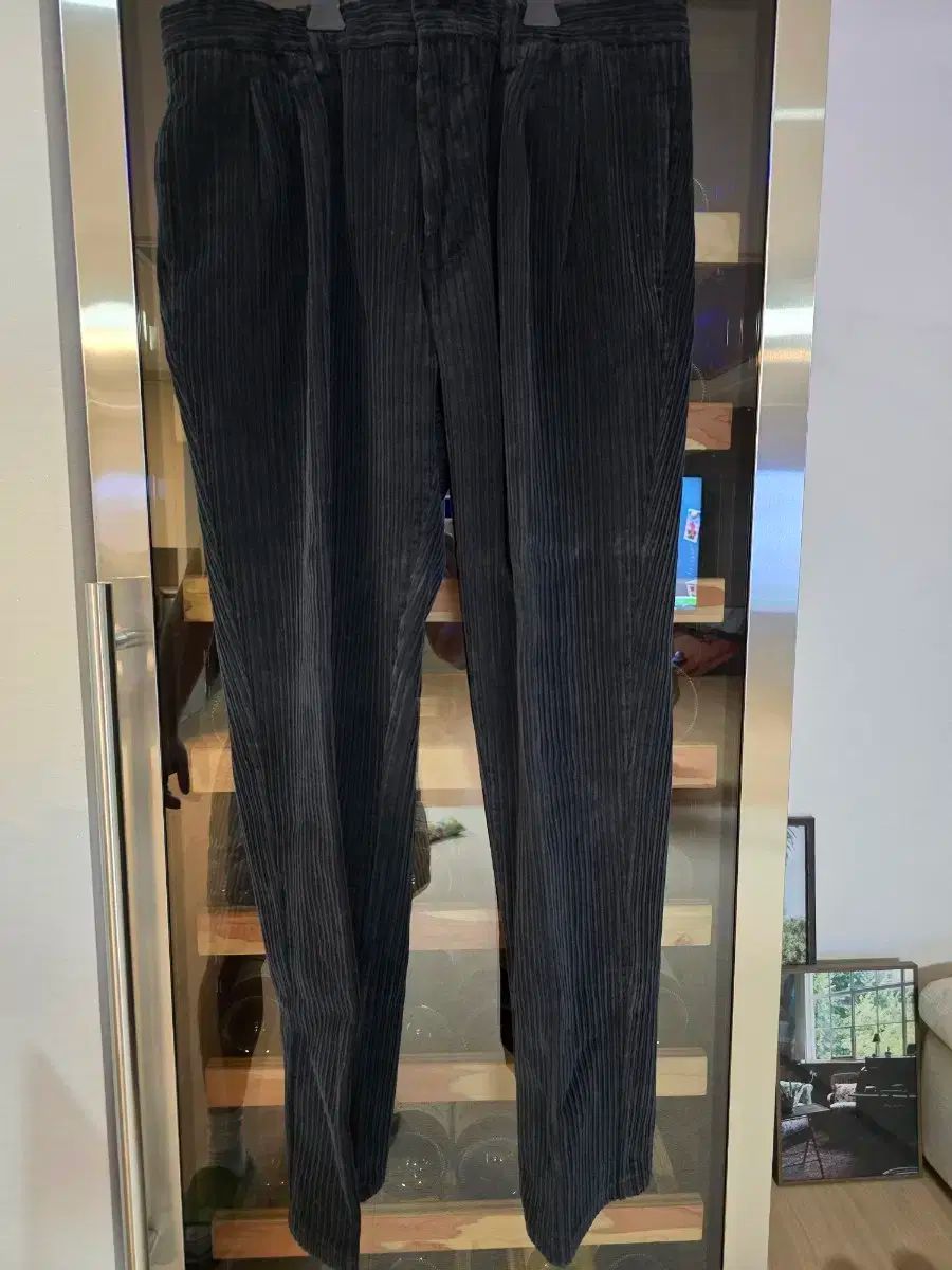 LARDINI ラルディーニ ダークグレー コーデュロイ ズボン サイズ48です