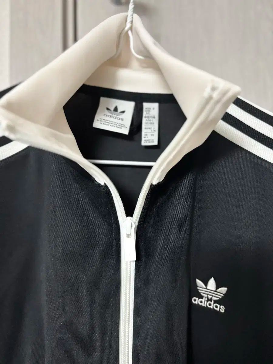 アディダス BECKENBAUER ベッケンバウアー クロップ トラックジャージ