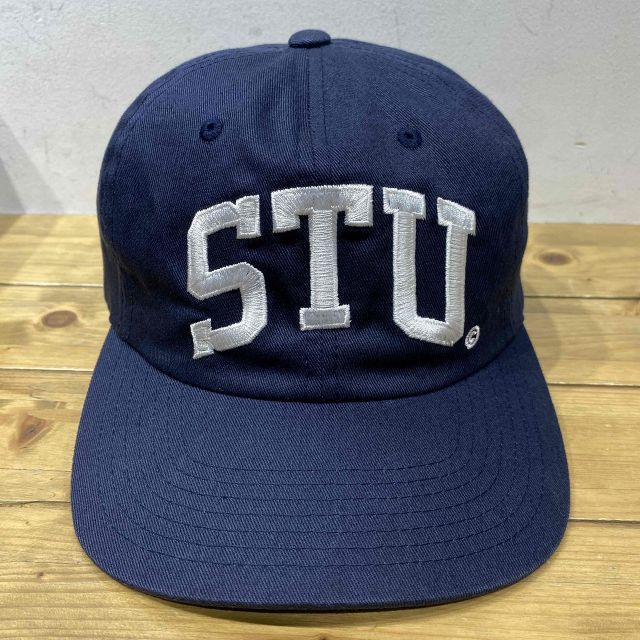 STUSSY STU ARCH STRAPBACK CAP ステューシー アーチストラップバックキャップ 心斎橋店