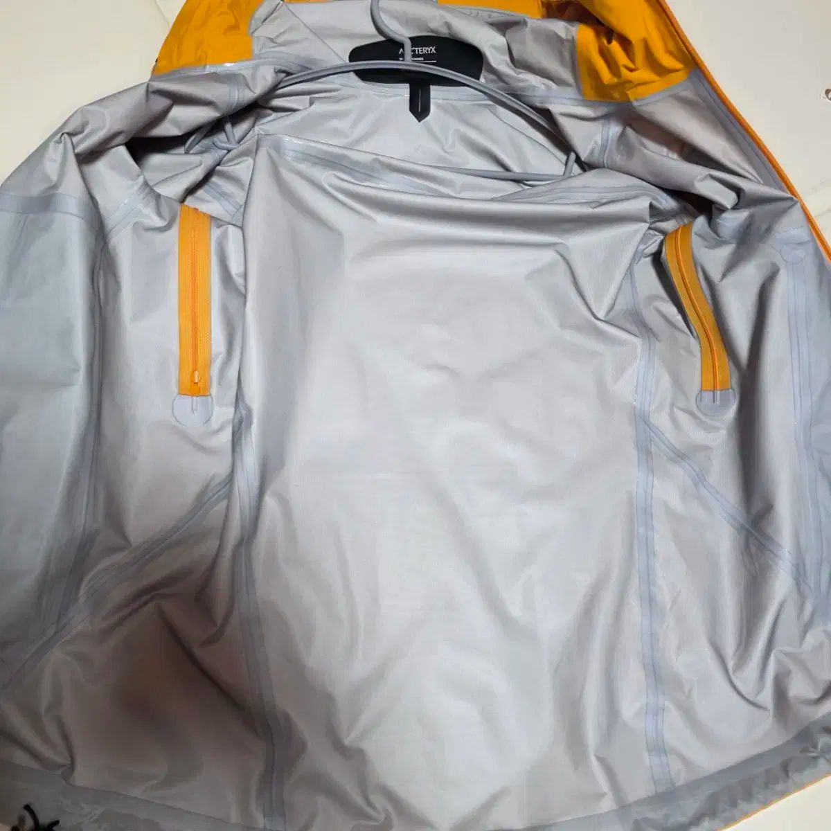 ARC TERYX アークテリクス ベータ lt NIGHT Sサイズ OLIVEOS_COM_TR