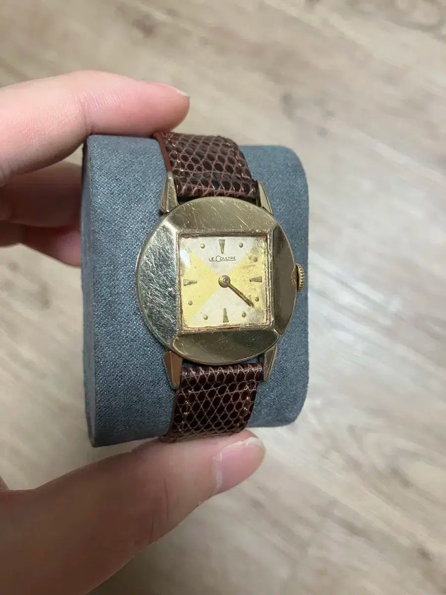 オーバホール完了 ヴィンテージ ルクルト GOLDフィールド 手巻き時計