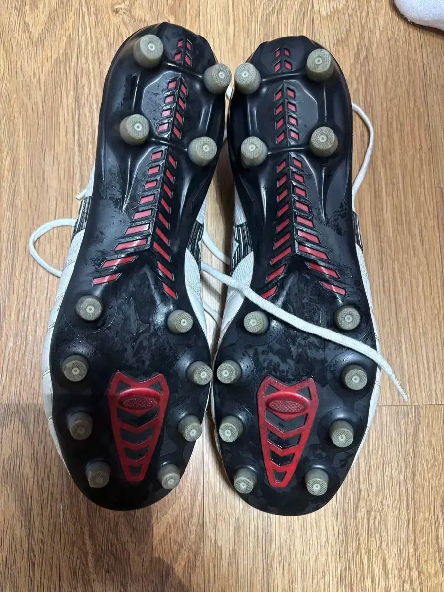 mizuno モレリア NEO₄ ベータ 275 mm Japan