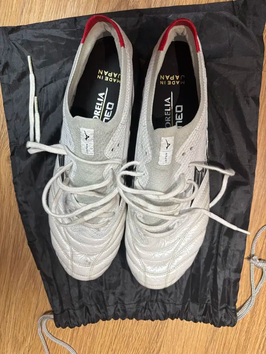 mizuno モレリア NEO₄ ベータ 275mm Japan