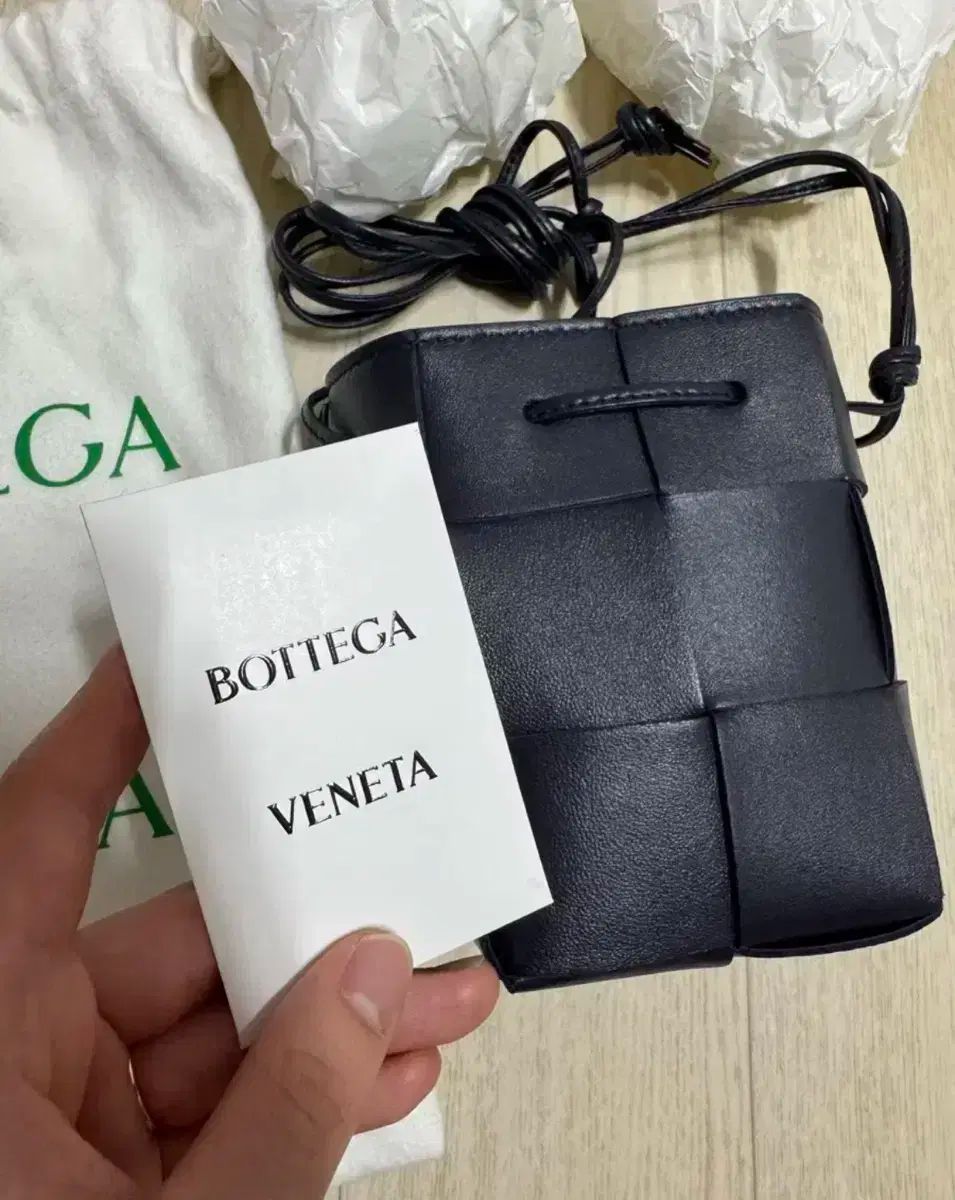 ボッテガ ヴェネタ ブラック ミニ バケットバッグ