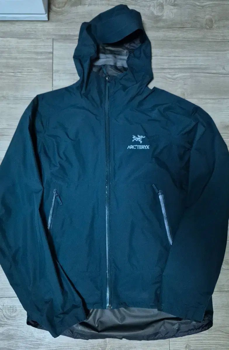 ARC TERYX アークテリクス ZETA アークス LYNNS ラビリンス mサイズ