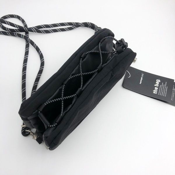 トポロジー　メゾンキツネ　コラボ　ボトルサコッシュ　ブラック 新品未使用 トポロジー✖️メゾンキツネ ユニセックス ボトル