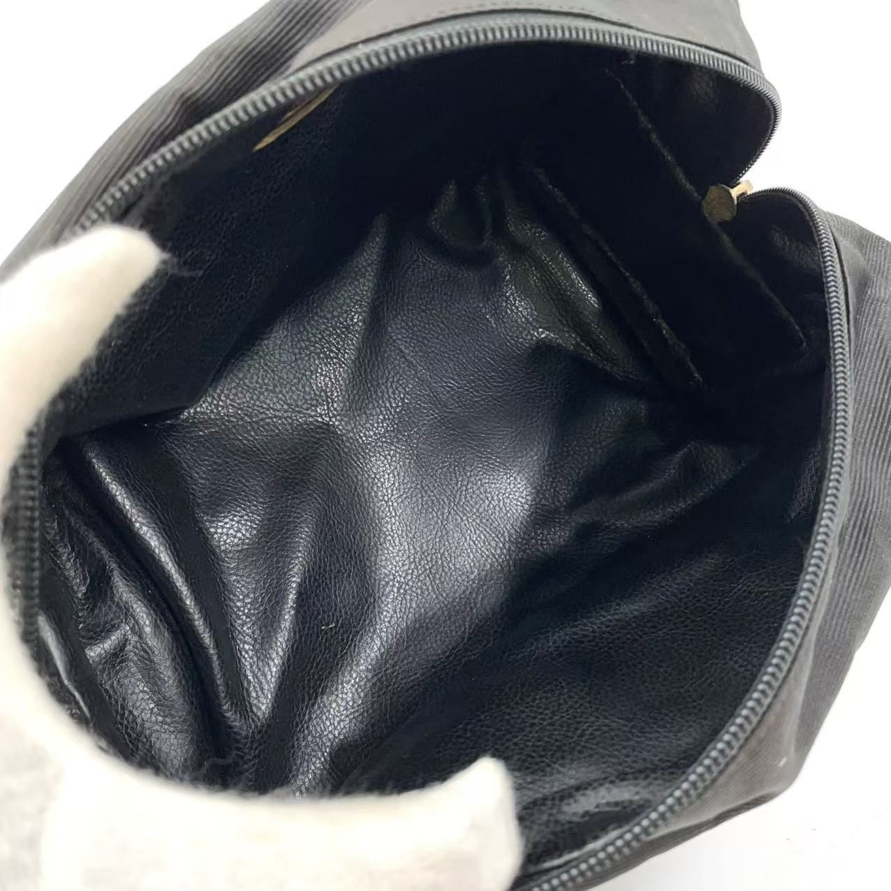 Fendi ロゴパターン ポーチ 楽天市場】フェンディ FENDI メンズ 小物 鞄 ポーチ型 ロゴ ユニ