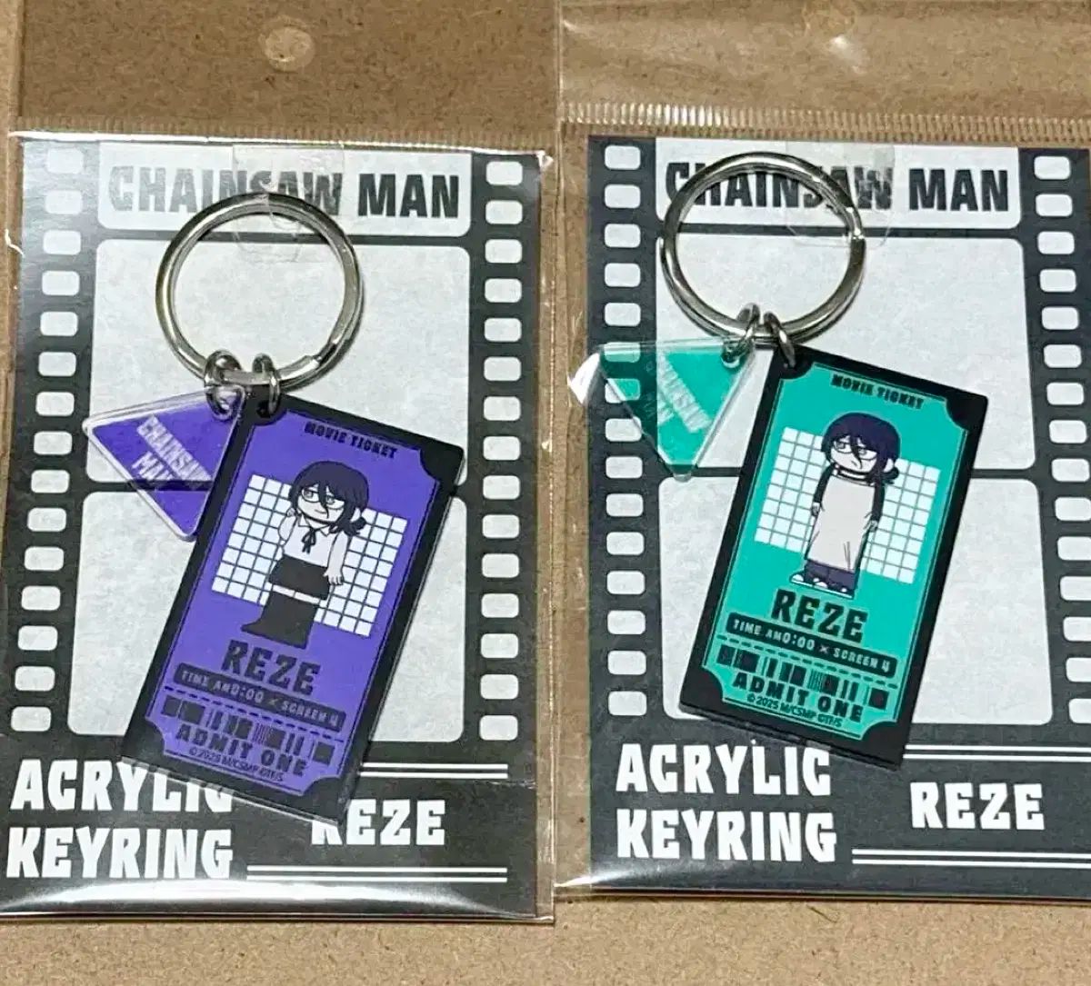 チェンソーマン レゼ編 日本 アクリル キーホルダー ジロリ カフェ