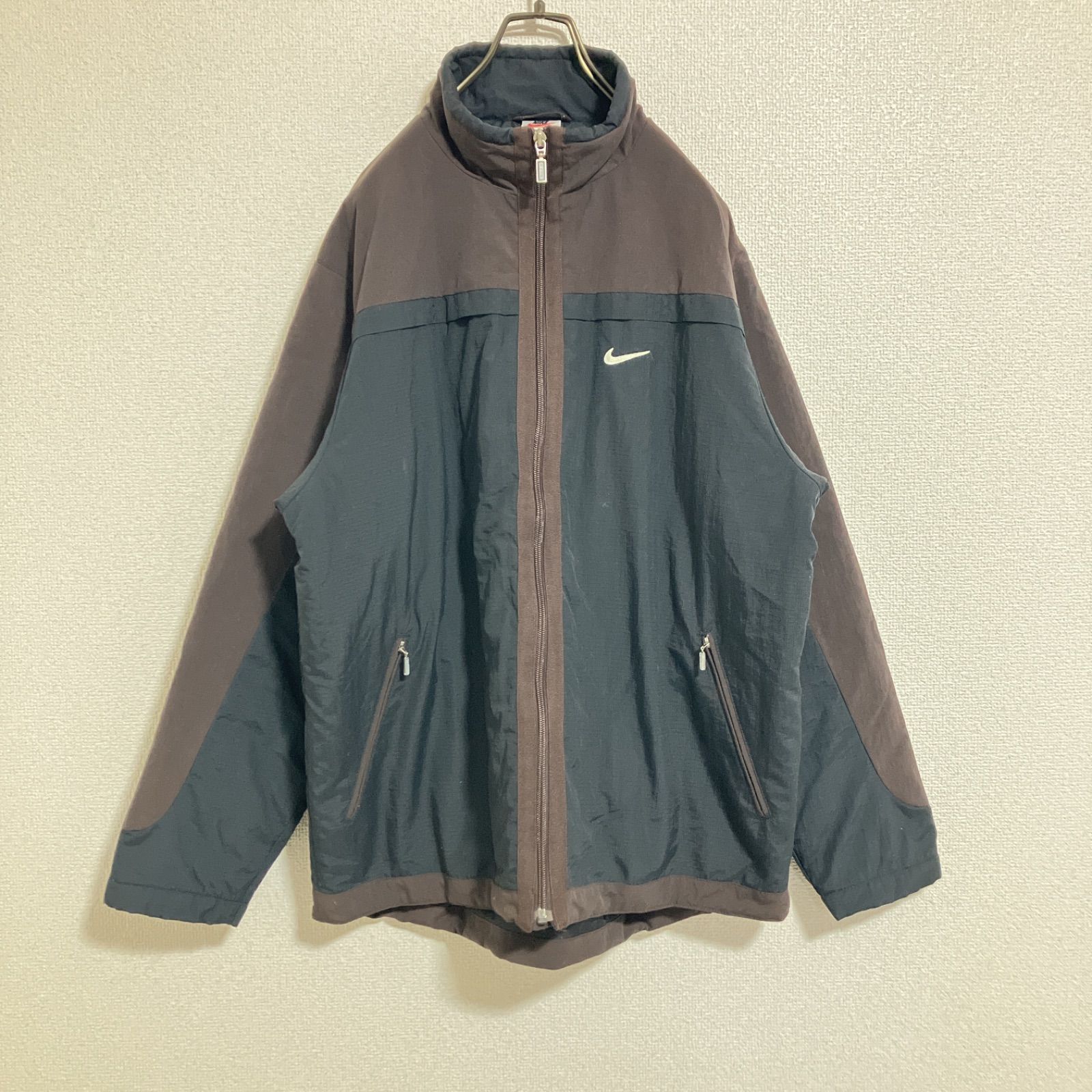 銀タグ】90s NIKE ナイキ 首元ロゴ刺繍 厚手 ナイロンジャケット 黒茶