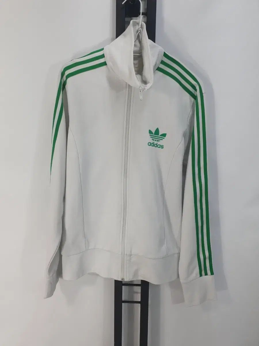 アディダス ジャージ ヨーロッパ トラックジャージ 白 緑 白緑 s