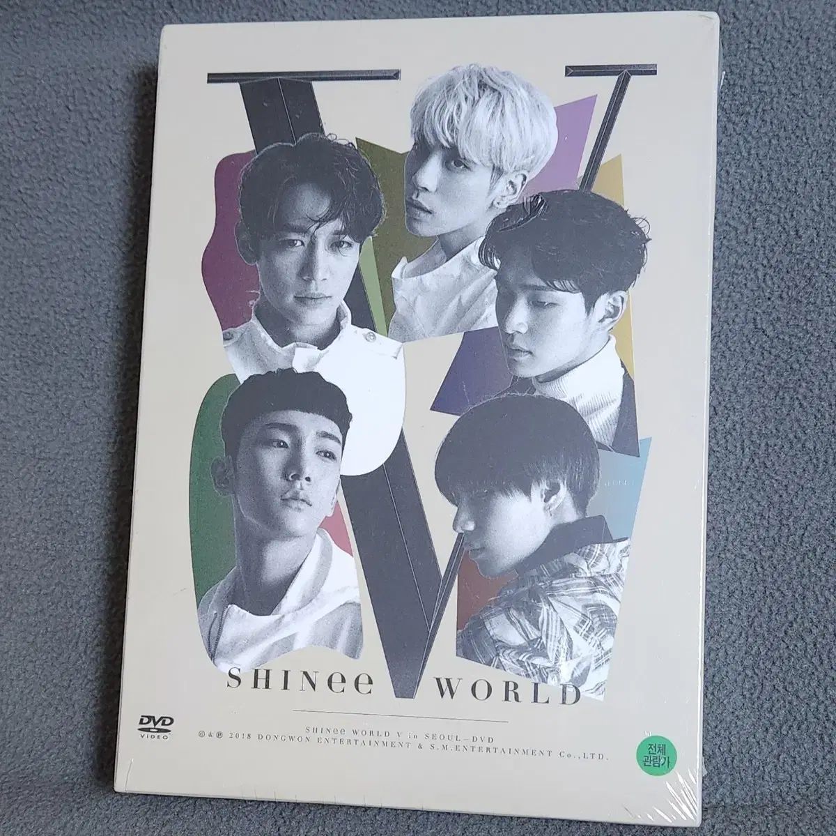 未開封) SHINee WORLD V ソンナコン DVD SHINeeコンサート World V Seoul