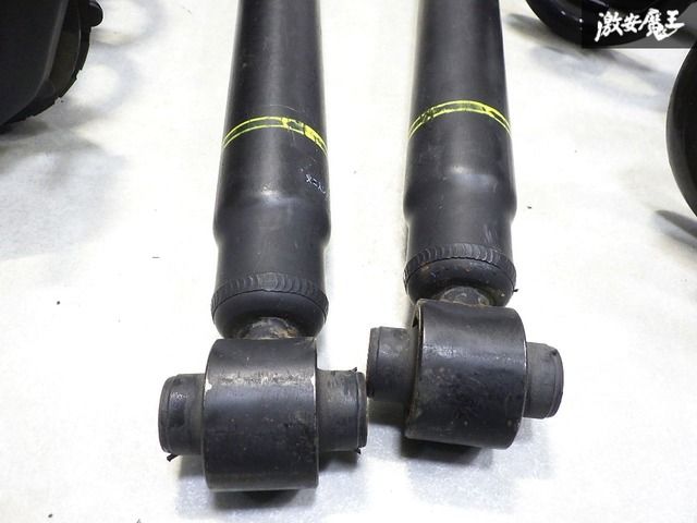 極上品!!【抜けなし！即発送】トヨタ純正 ZRR80G ノア ヴォクシー 2WD