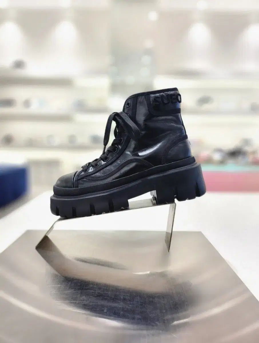 ウォーカーブーツ スニーカー