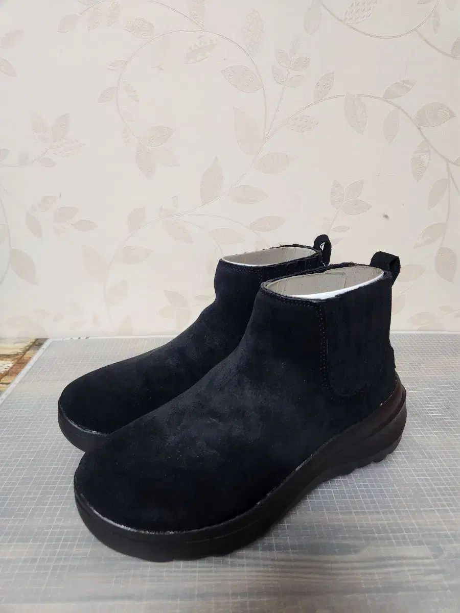 スケッチャーズ