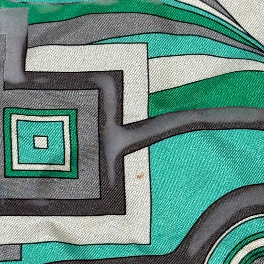 エミリオプッチ EMILIO PUCCI 幾何学模様 シルクスカーフ ターコイズ