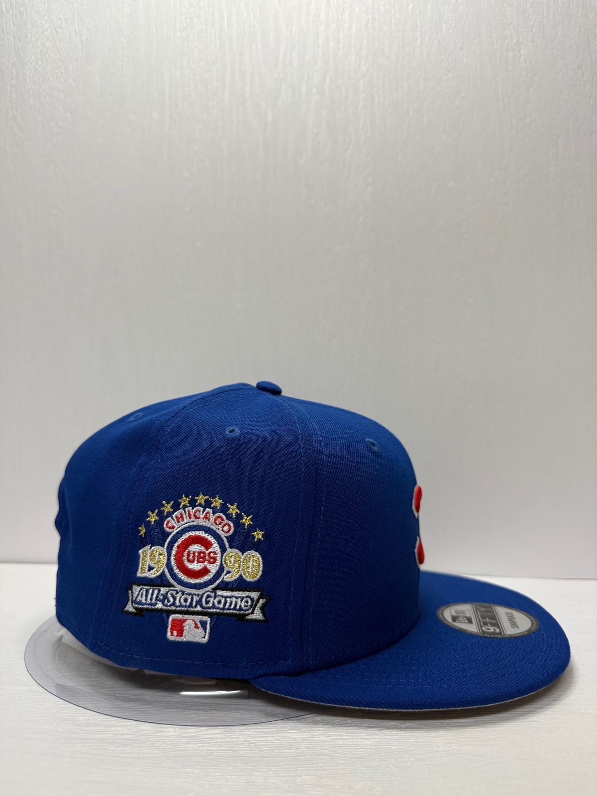 スナップバックキャップ