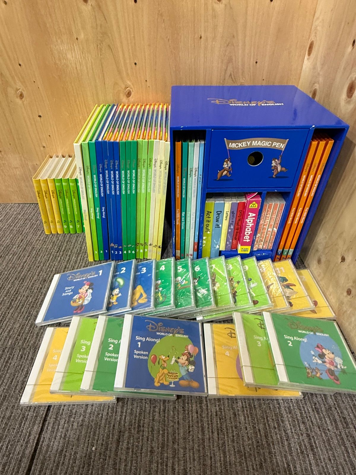 SGM】DWE ディズニー英語システム マジックペン セット売り - メルカリ