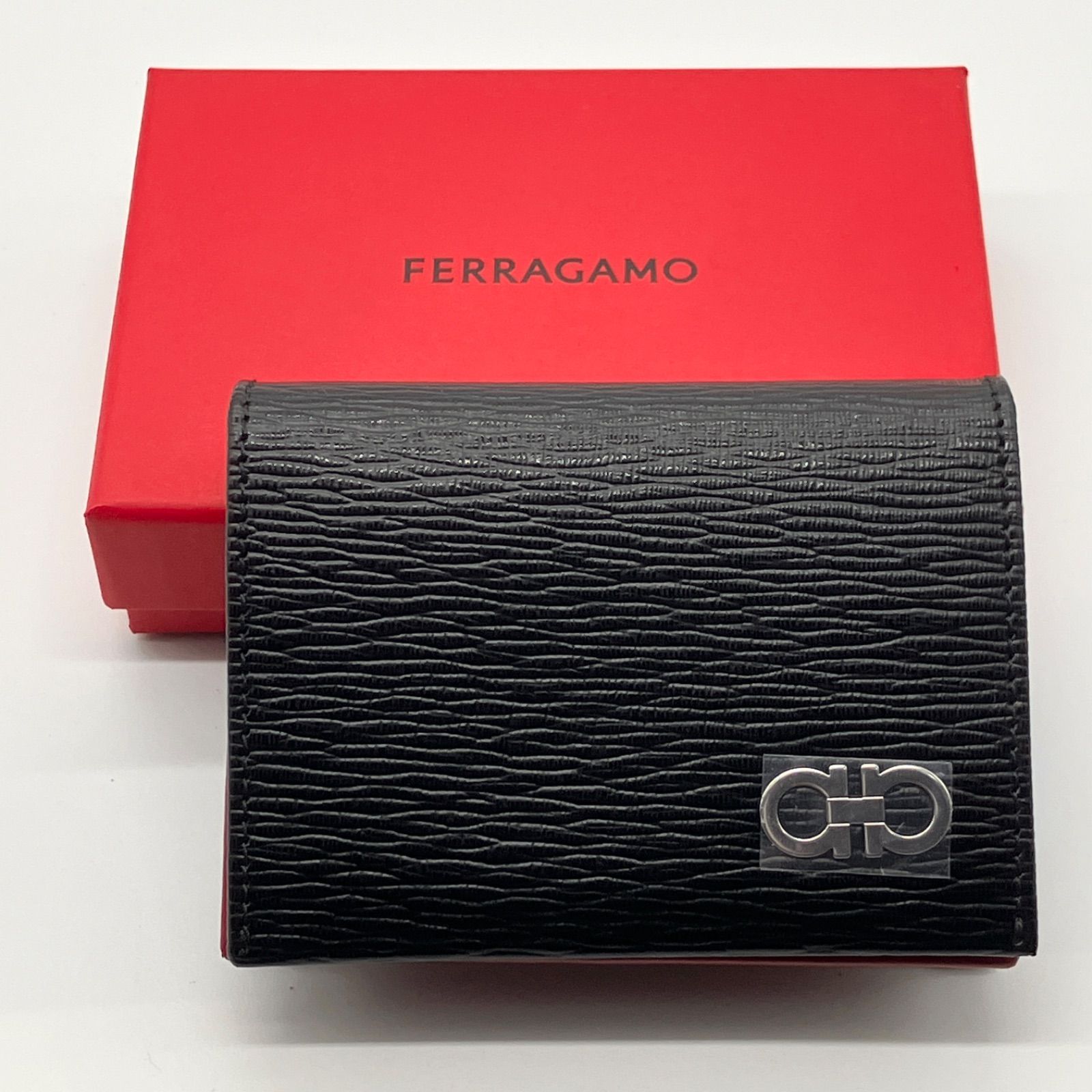 FERRAGAMO ブラックレザー カードホルダー