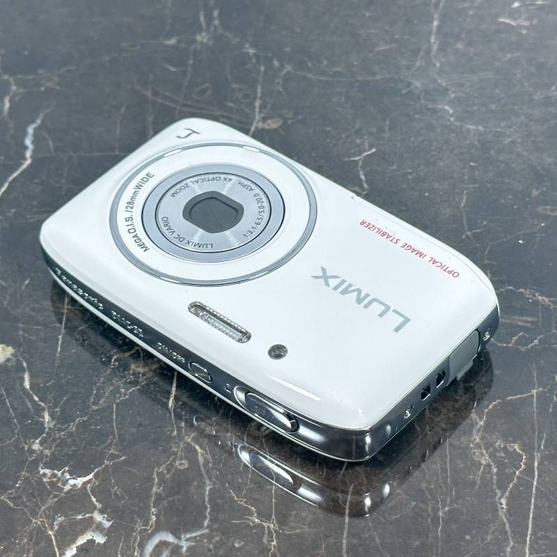 Panasonic LUMIX DMC-S2 ホワイト コンデジ 1410万画素 手ブレ補正付き