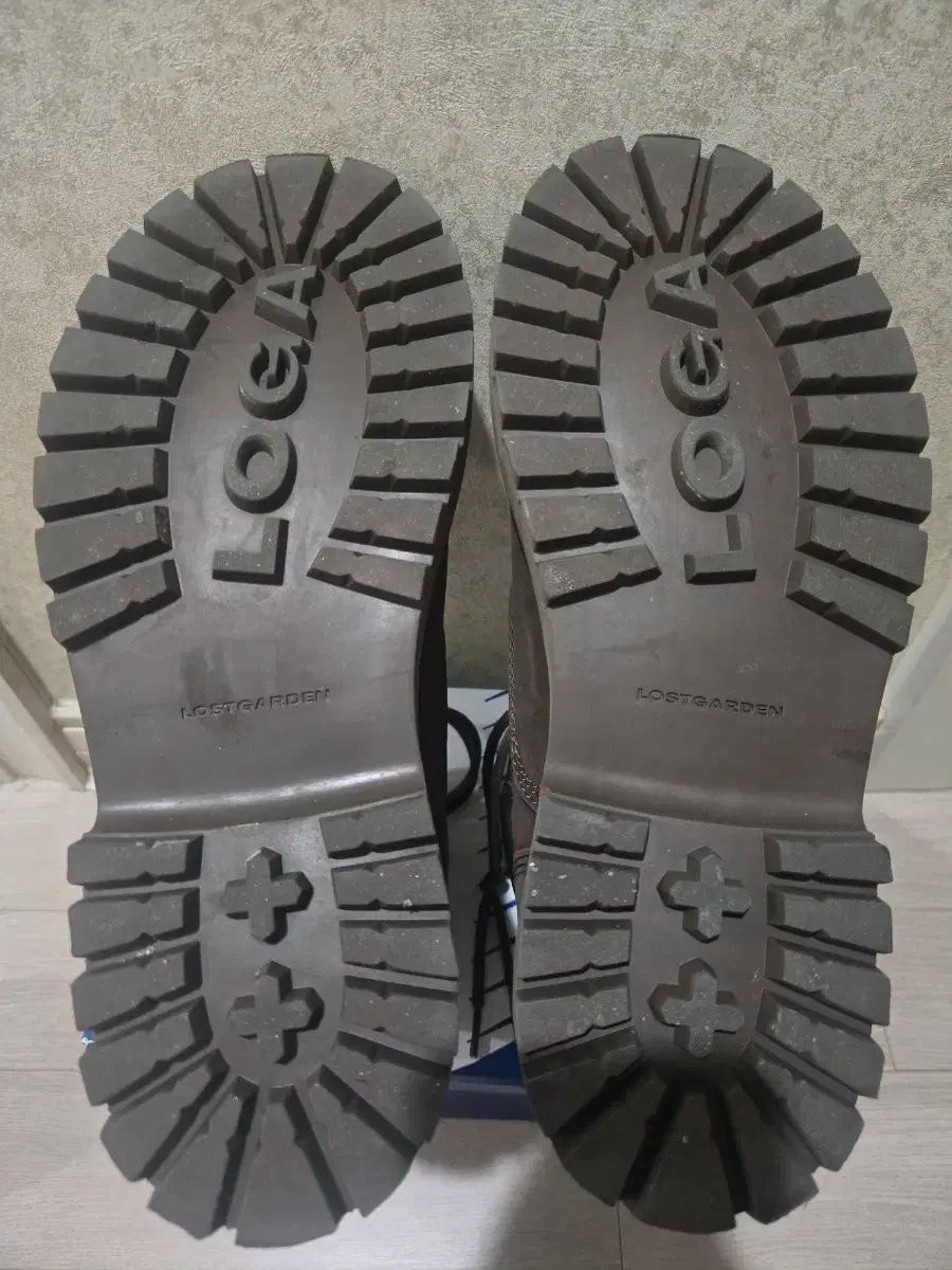 ルート ブラウン