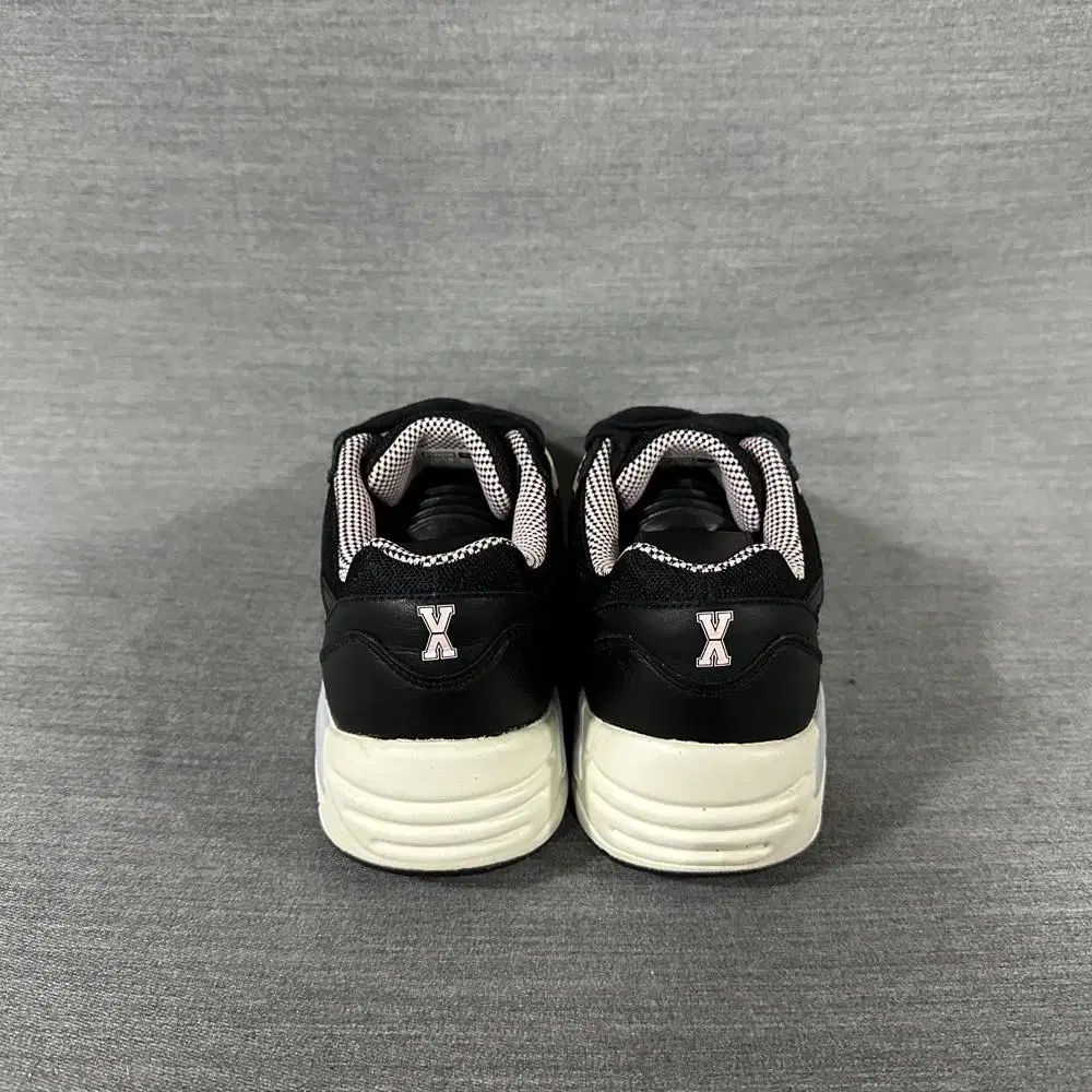 PUMA VASHTIE コラボ スニーカー レディース 245mm s1022 状態良し