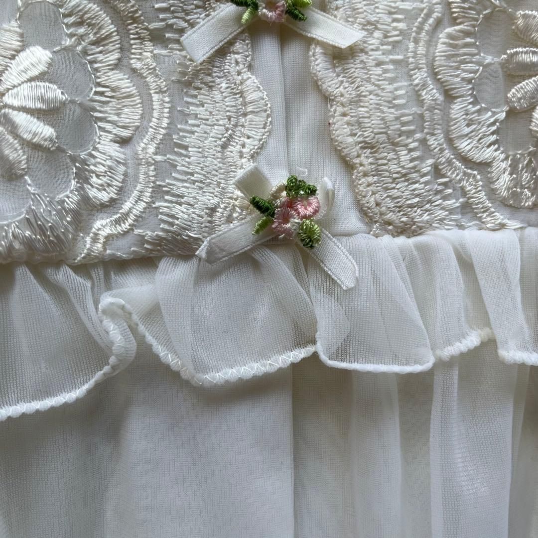 レースガウンワンピース 花刺繍×ふんわり袖