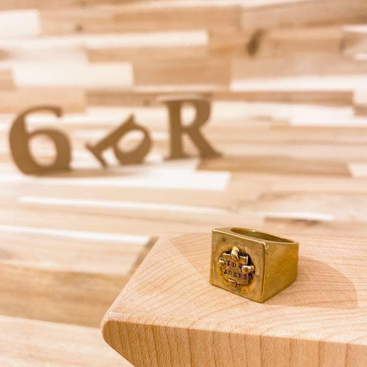 稀少 セルジュトラヴァル スクエアロゴ デザイナーズ リング 14号 金ゴールド ヴィンテージ アンティーク レトロ ビンテージ