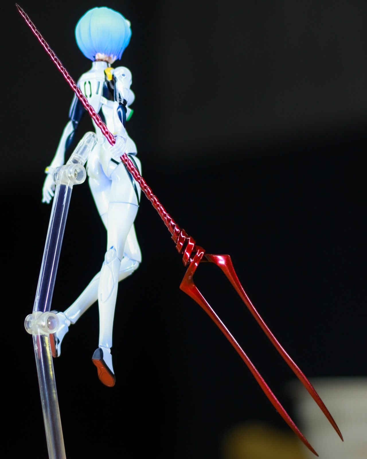 30MP 新世紀エヴァンゲリオン 綾波レイ(プラグスーツVer.) 　塗装完成品 30MP 綾波レイ(プラグスーツVer.)｜バンダイ ホビーサイト