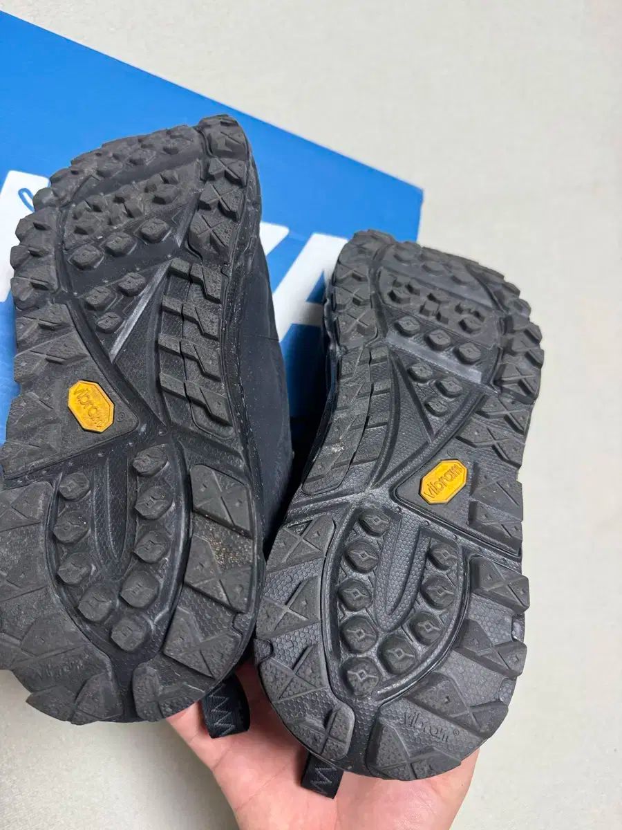HOKA ONE ONE トー サミット2 ブラック 8サイズ