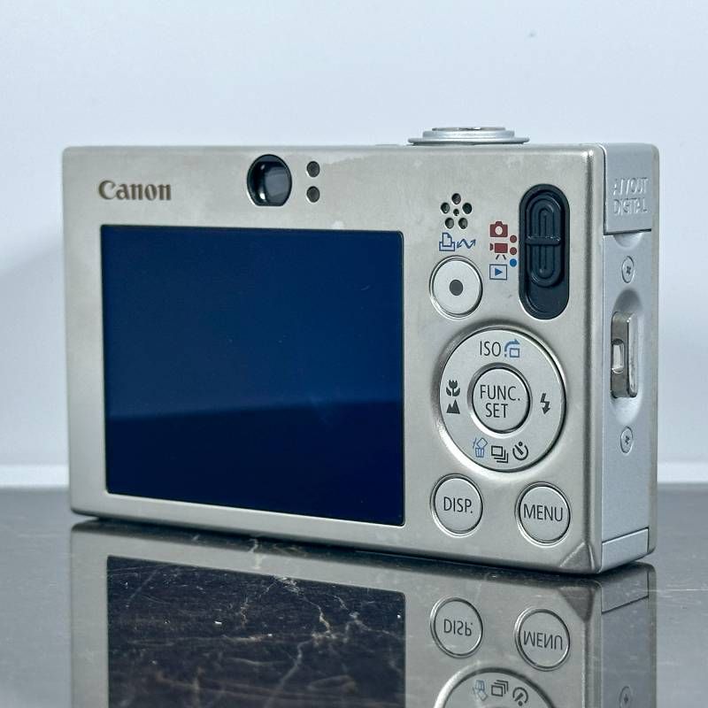 Canon IXY DIGITAL 10 シルバー ホワイト コンデジ デジカメ 710万画素