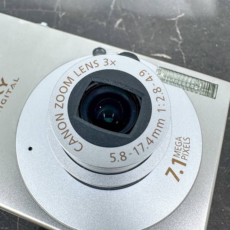 Canon IXY DIGITAL 10 シルバー ホワイト コンデジ デジカメ 710万画素