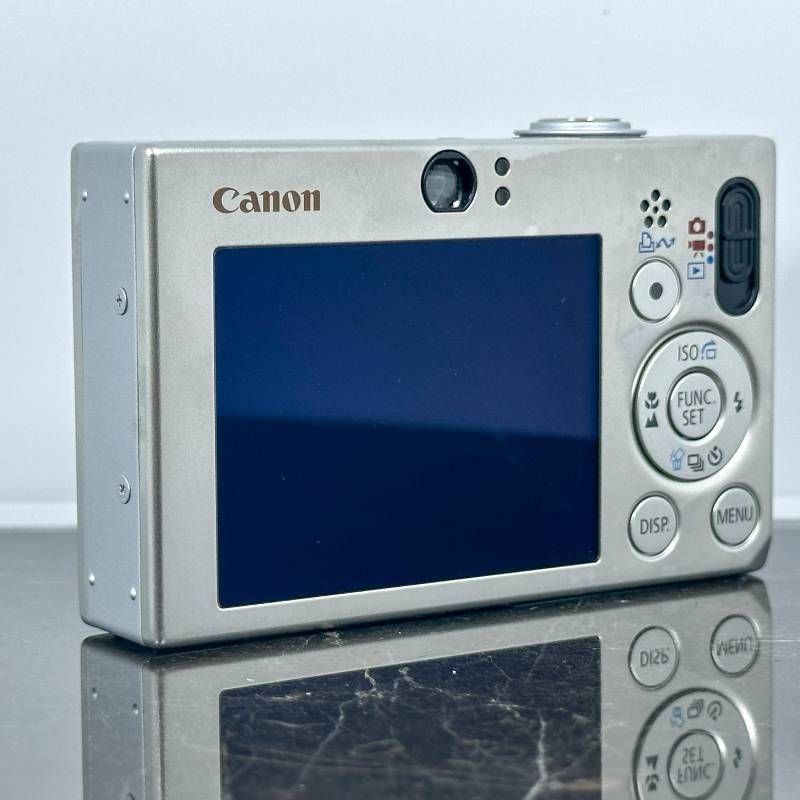 動作確認済】Canon IXY910 IS シルバー オールド コンデジ 中古】Canon