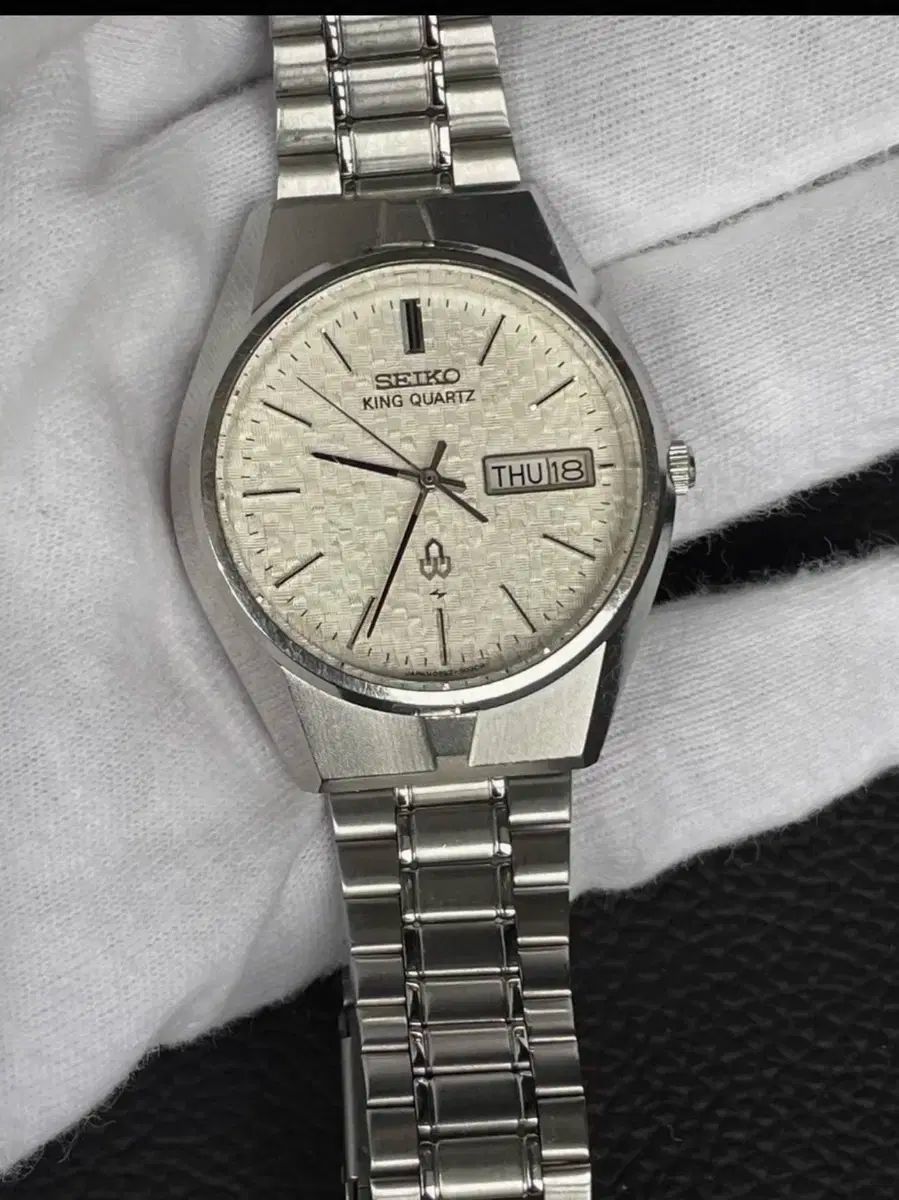 ヴィンテージ SEIKO キング クオーツ 0853