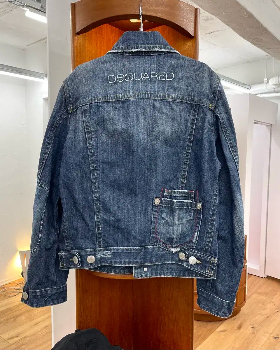 DSQUARED2 デニムジャケット サイズ52 26262605_56696712_1000.jpg