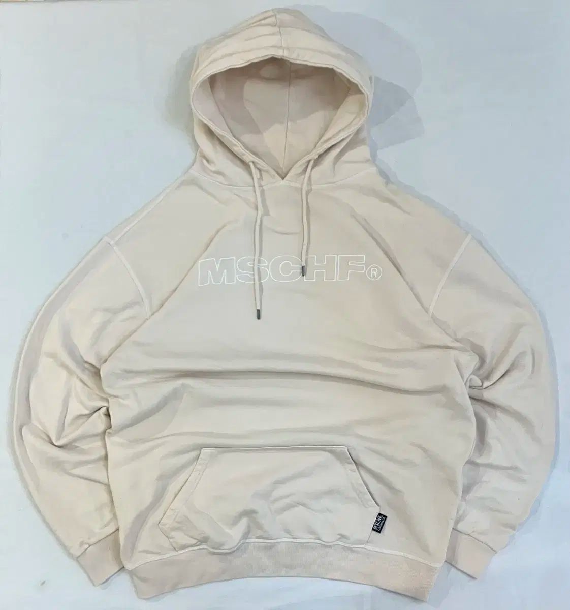ミスチーフ ビックロゴ フーディー アイボリー