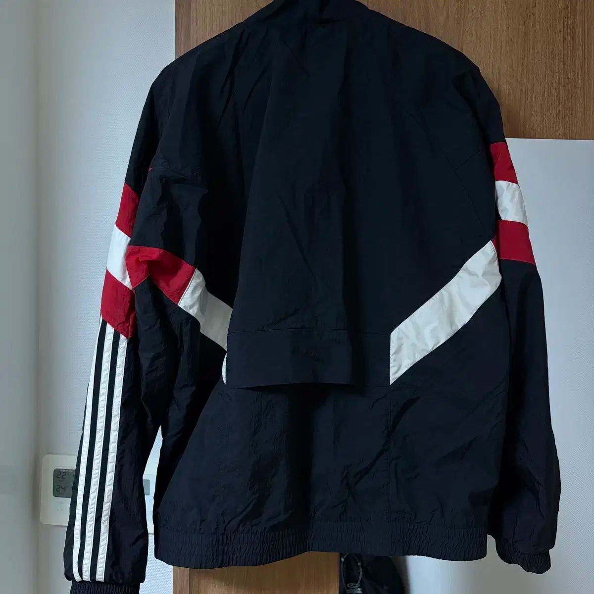 adidas MANCHESTER UNITED FC ウィンドブレーカー 黒 L サイズ